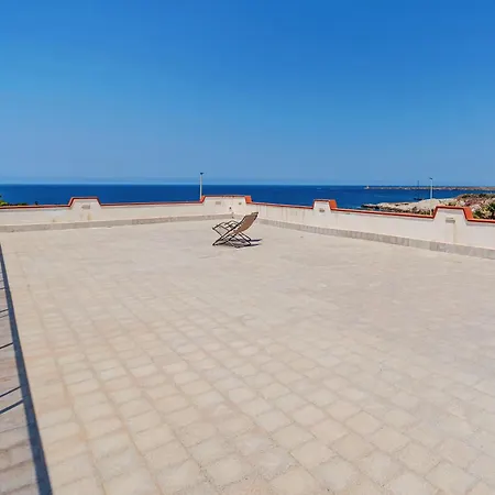 Con Piscina Sul Mare A