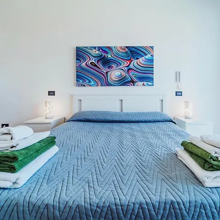 Con Piscina Sul Mare A Villa