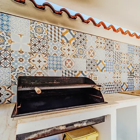 Villa Con Piscina Sul Mare A Terrasini
